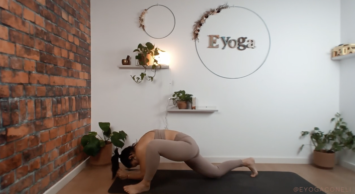 Yoga Mujer – Caderas y Extensiones