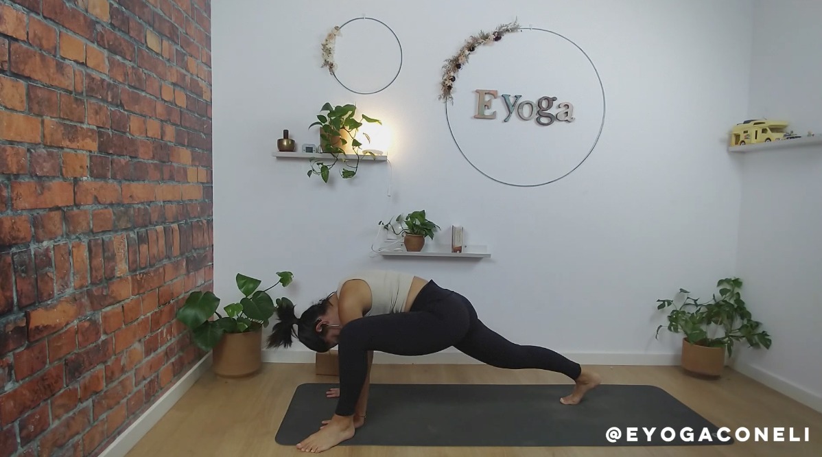 Yoga Mujer–Caderas y Extensiones: Clase 1